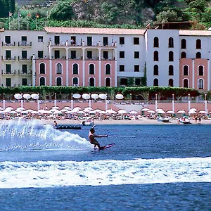 lido-mediterranee.taorminaitalyhotels.com/