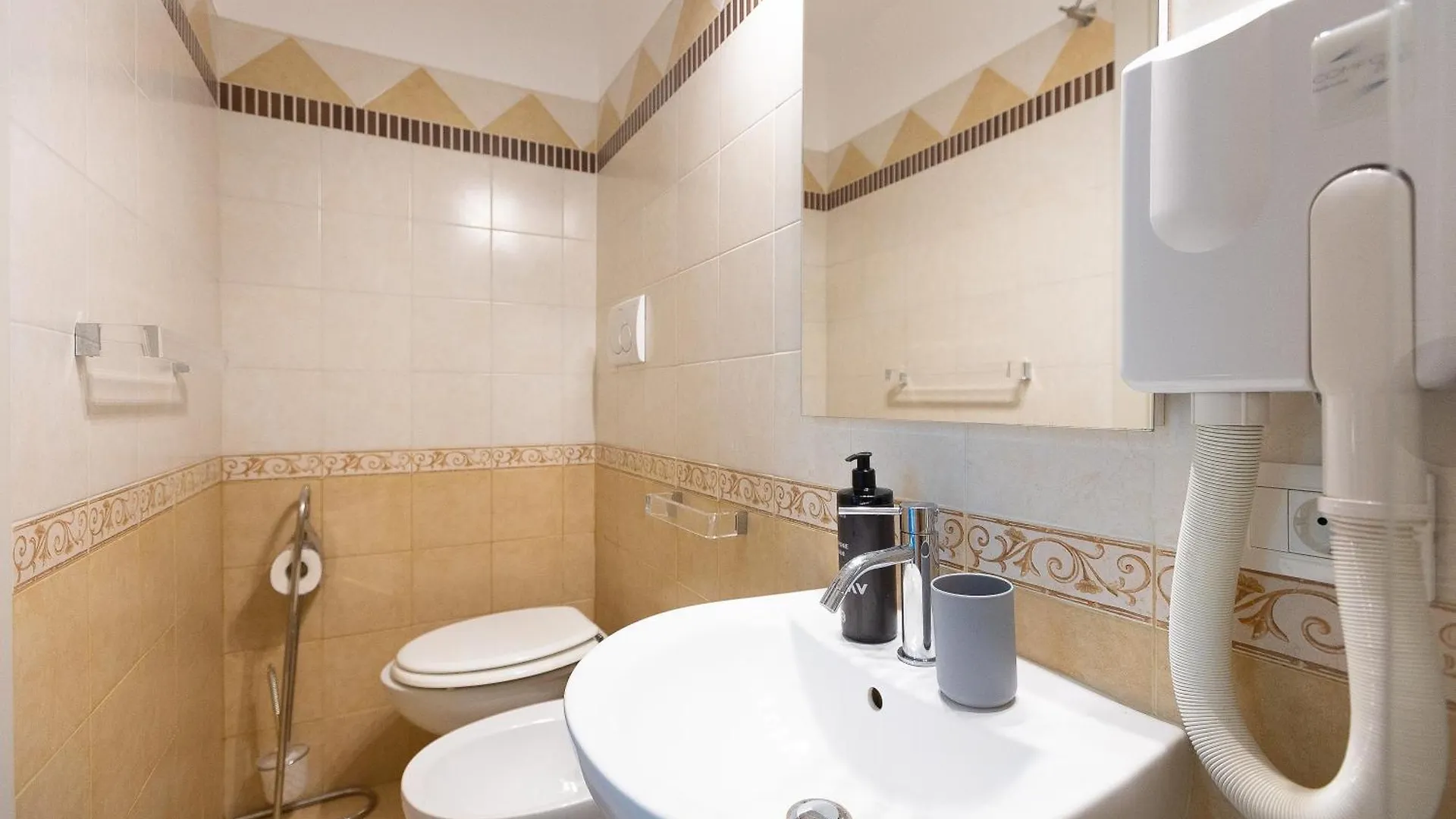 Guest house Iron Cityaus Termini Rome