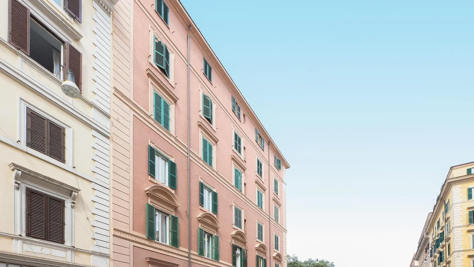 Iron Cityaus Termini Roma