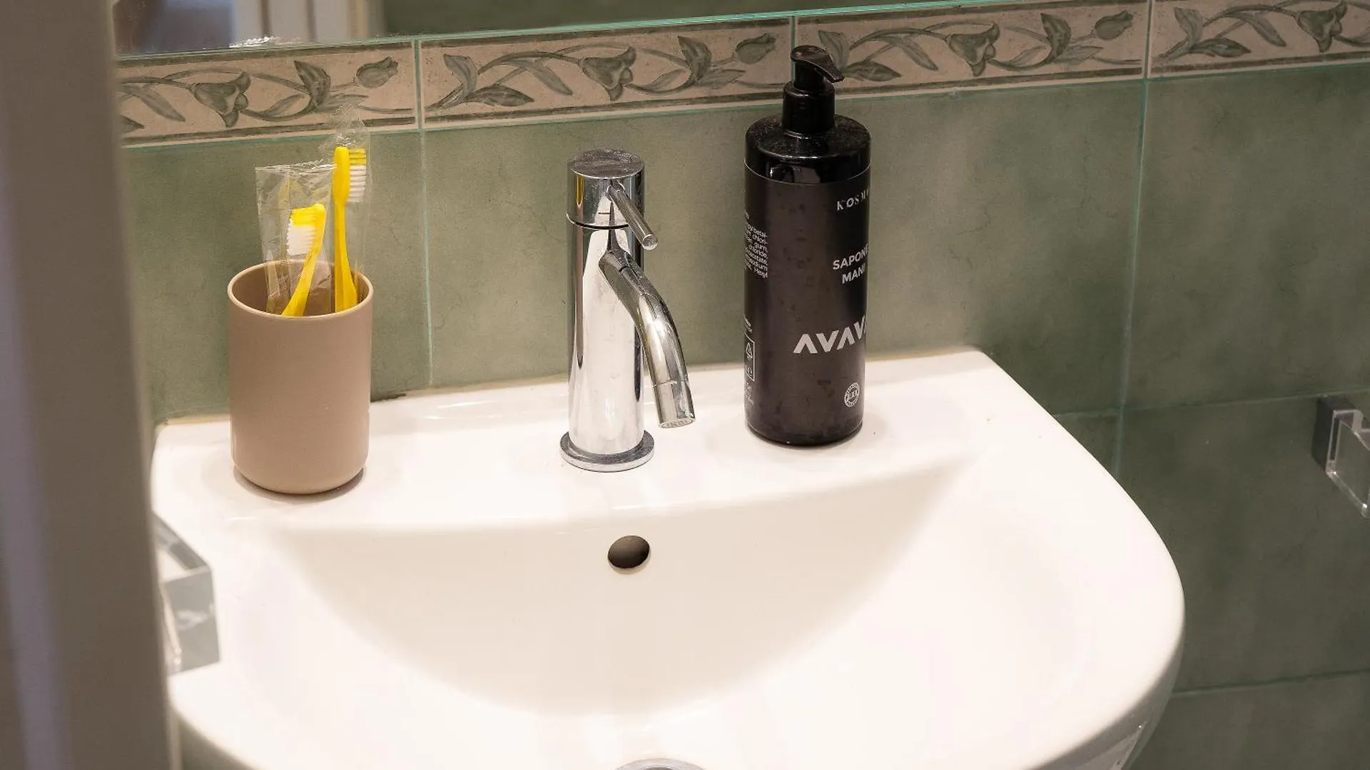 Guest house Iron Cityaus Termini Rome Italy